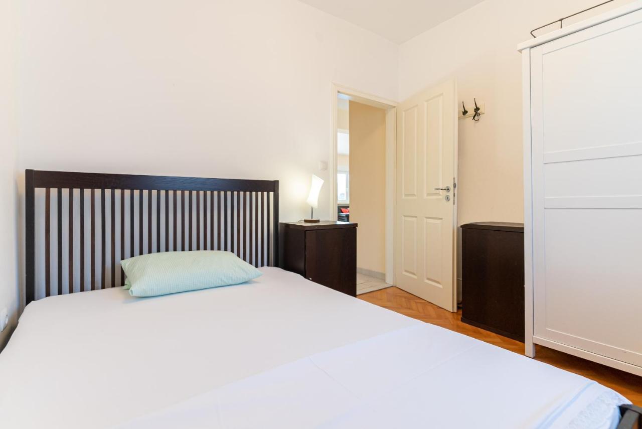 Apartment Luno Каштела Екстер'єр фото