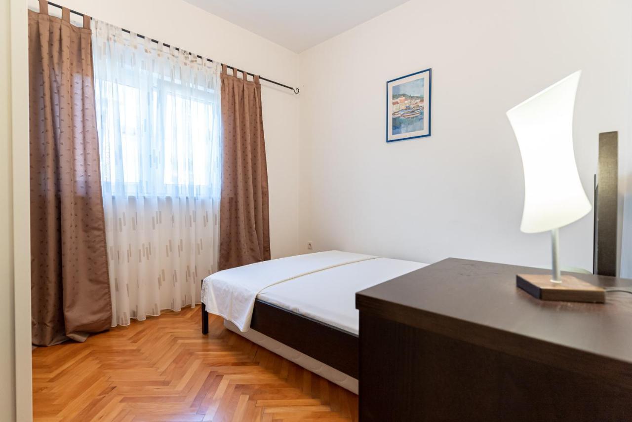 Apartment Luno Каштела Екстер'єр фото