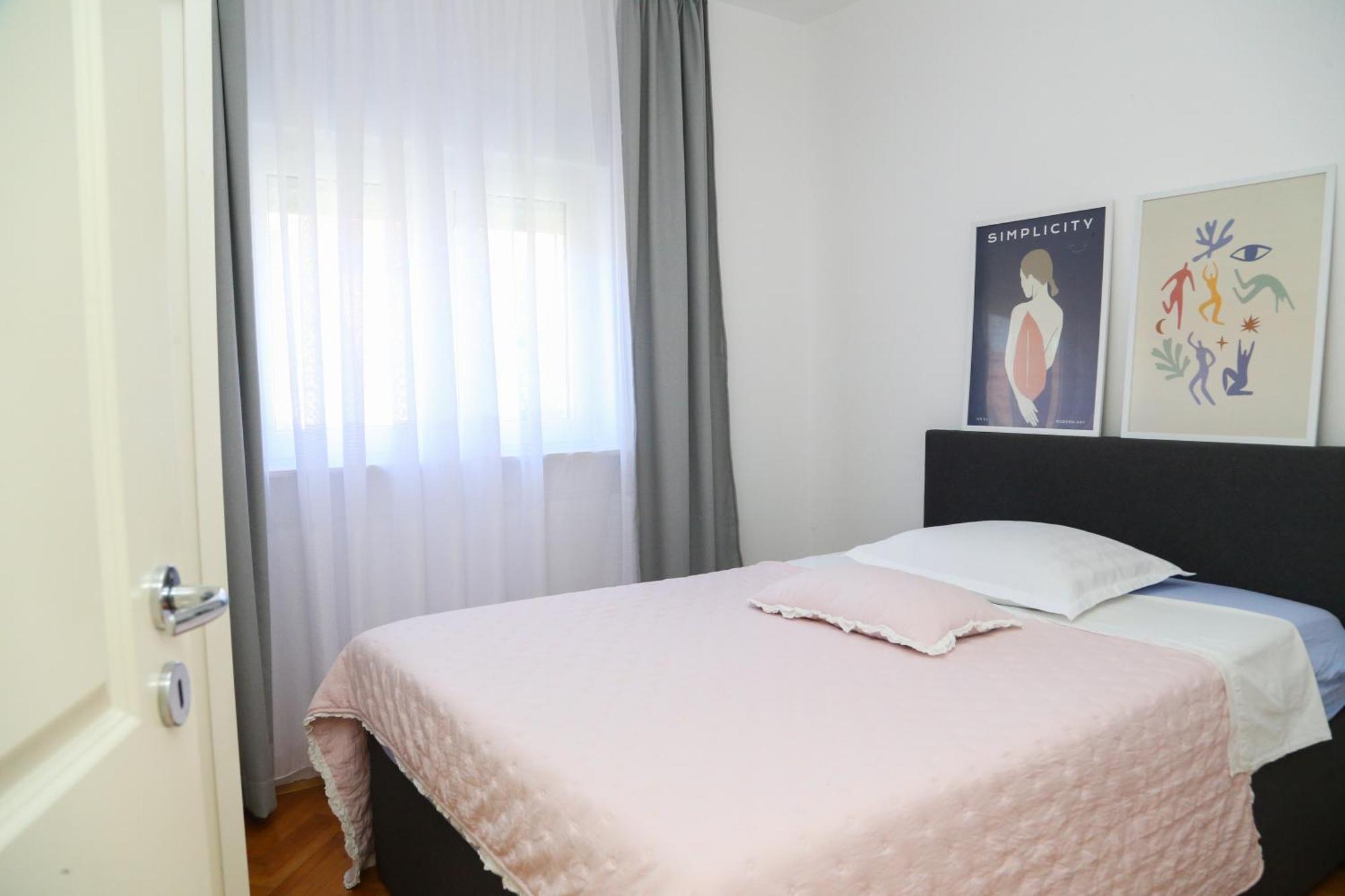 Apartment Luno Каштела Екстер'єр фото