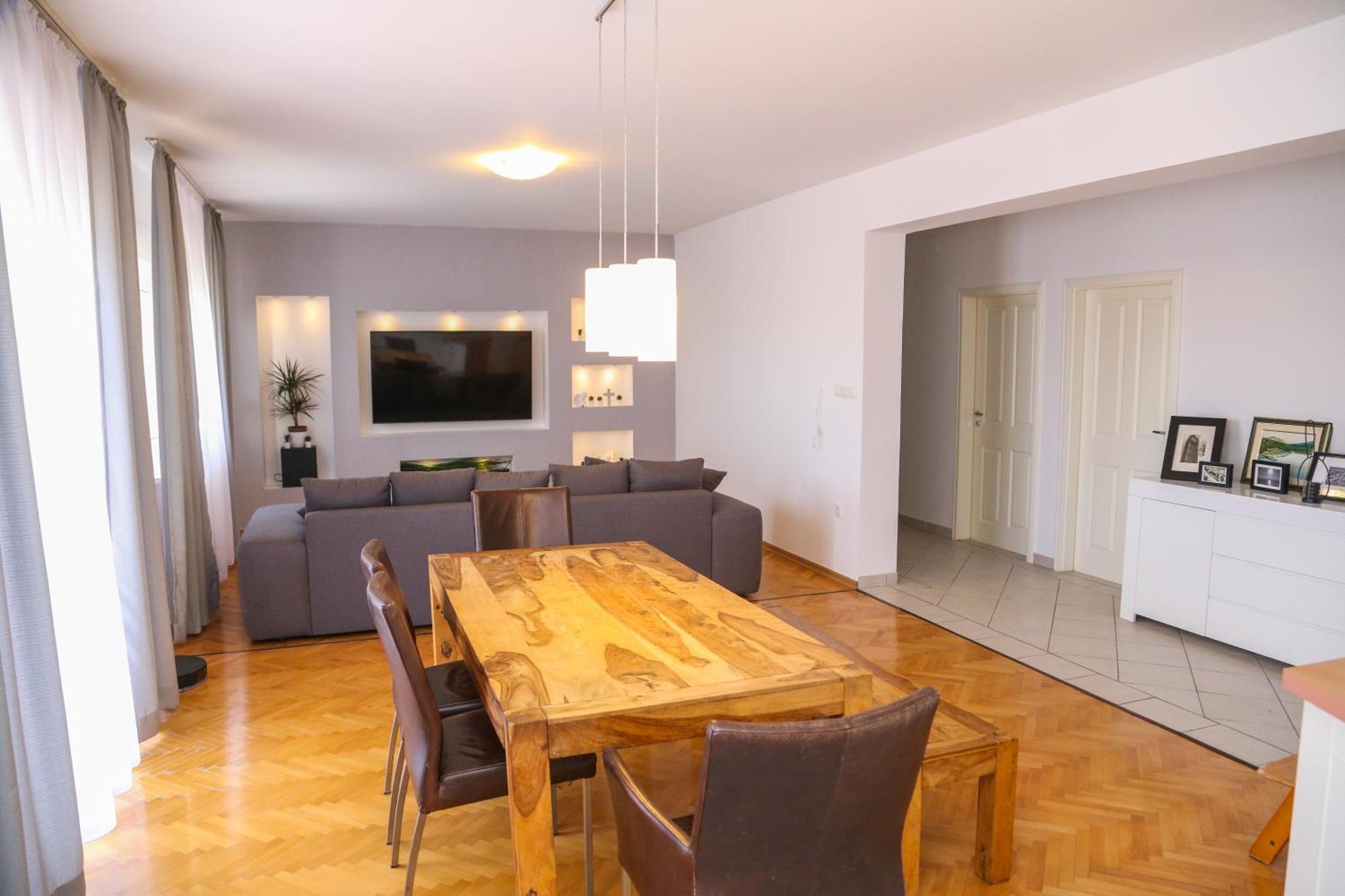 Apartment Luno Каштела Екстер'єр фото