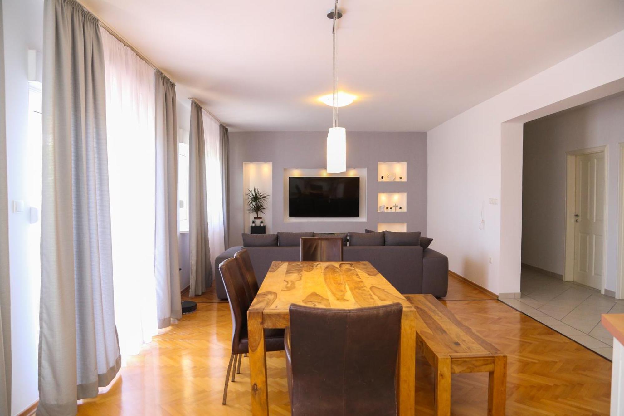 Apartment Luno Каштела Екстер'єр фото
