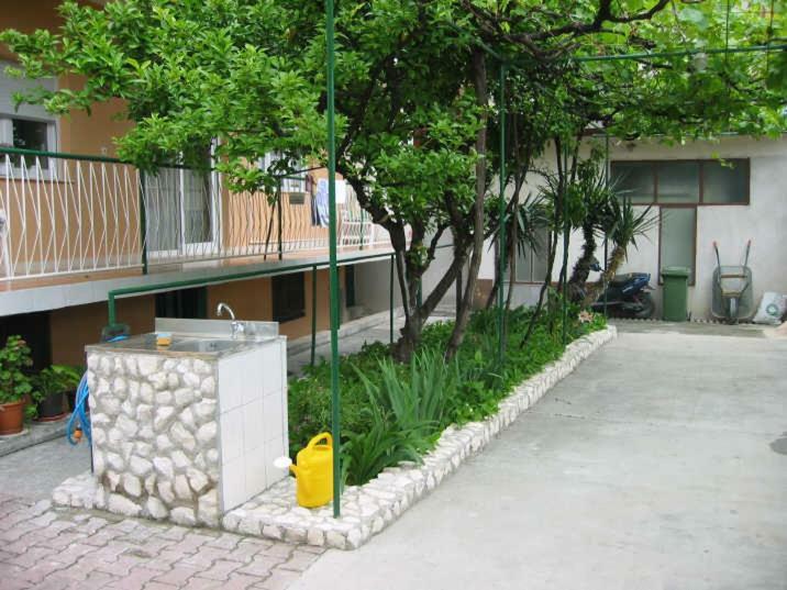 Apartment Luno Каштела Екстер'єр фото
